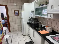 Apartamento com 3 Quartos para alugar, 75m² no Centro, Balneário Camboriú - Foto 4