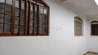 Casa com 3 Quartos para alugar, 190m² no Vila Martinez, Jacareí - Foto 24