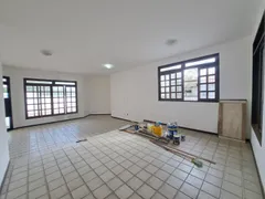 Casa com 3 Quartos para alugar, 300m² no Capim Macio, Natal - Foto 8