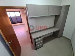 Casa com 3 Quartos para alugar, 350m² no Residencial Villa de Leon, Piratininga - Foto 19