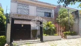 Casa com 4 Quartos à venda, 250m² no Nonoai, Porto Alegre - Foto 2