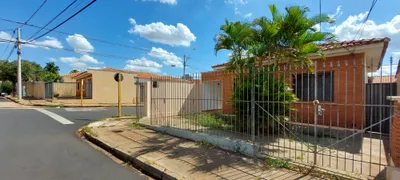 Casa com 2 Quartos à venda, 200m² no Vila Yamada, Araraquara - Foto 2