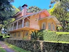 Casa com 3 Quartos para alugar, 250m² no Planalto, Gramado - Foto 2