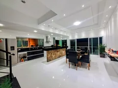 Casa de Condomínio com 4 Quartos à venda, 234m² no Jardim Caiapia, Cotia - Foto 2