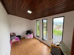 Casa com 3 Quartos à venda, 440m² no Mosela, Petrópolis - Foto 25