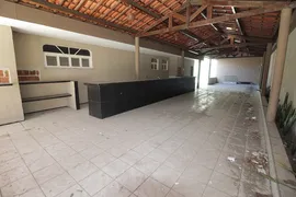Casa com 4 Quartos para alugar, 450m² no Cidade dos Funcionários, Fortaleza - Foto 11