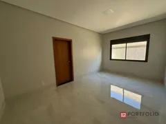 Casa de Condomínio com 4 Quartos à venda, 238m² no Residencial Goiânia Golfe Clube, Goiânia - Foto 11