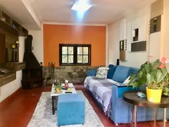 Casa de Condomínio com 3 Quartos à venda, 260m² no Pedro do Rio, Petrópolis - Foto 2