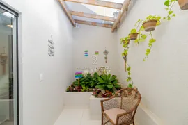 Casa com 3 Quartos à venda, 240m² no Orleans, Curitiba - Foto 8