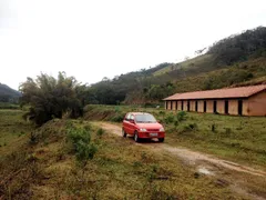Fazenda / Sítio / Chácara com 4 Quartos à venda, 240m² no Providencia, Teresópolis - Foto 11