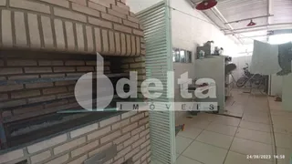 Galpão / Depósito / Armazém à venda, 349m² no Presidente Roosevelt, Uberlândia - Foto 21