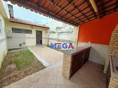 Casa com 3 Quartos para alugar, 204m² no Joaquim Tavora, Fortaleza - Foto 28