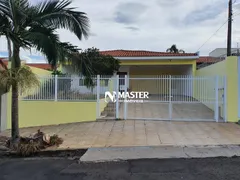 Casa com 3 Quartos à venda, 238m² no Jardim Acapulco, Marília - Foto 1