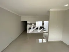 Casa com 2 Quartos à venda, 65m² no Jardim Holanda, Uberlândia - Foto 2