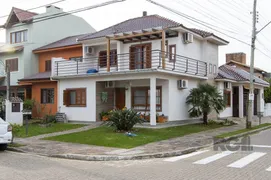 Casa com 3 Quartos à venda, 261m² no Hípica, Porto Alegre - Foto 1