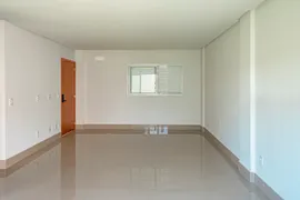 Casa de Condomínio com 3 Quartos à venda, 131m² no Sítios Santa Luzia, Aparecida de Goiânia - Foto 4