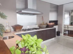 Casa com 5 Quartos para alugar, 620m² no Vila  Alpina, Nova Lima - Foto 15