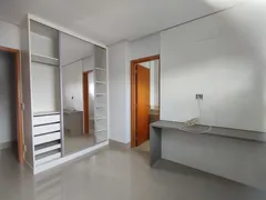 Casa de Condomínio com 3 Quartos à venda, 131m² no Sítios Santa Luzia, Aparecida de Goiânia - Foto 7