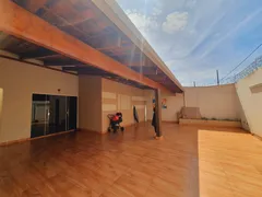 Casa com 3 Quartos à venda, 150m² no Santa Rosa, Uberlândia - Foto 12