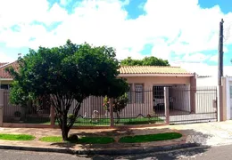 Casa com 3 Quartos à venda, 160m² no Parque das Laranjeiras, Maringá - Foto 4