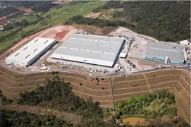 Galpão / Depósito / Armazém para alugar, 10000m² no JARDIM MAGALI, Embu das Artes - Foto 2