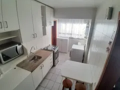 Apartamento com 2 Quartos para alugar, 79m² no Petrópolis, Porto Alegre - Foto 13