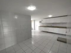 Apartamento com 4 Quartos para alugar, 234m² no Monteiro, Recife - Foto 13