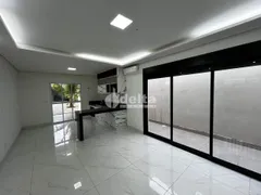 Casa com 3 Quartos à venda, 250m² no Brasil, Uberlândia - Foto 16
