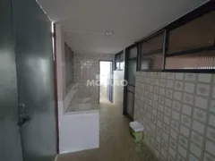 Casa com 3 Quartos para alugar, 180m² no Osvaldo Rezende, Uberlândia - Foto 18