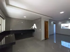 Sobrado com 3 Quartos à venda, 123m² no Aclimacao, Uberlândia - Foto 2