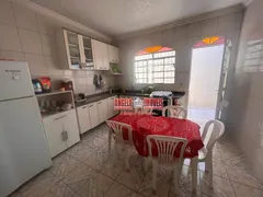 Casa com 3 Quartos à venda, 185m² no Maria Helena, Belo Horizonte - Foto 46