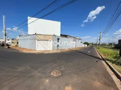 Galpão / Depósito / Armazém para alugar, 920m² no Osvaldo Rezende, Uberlândia - Foto 1