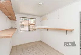 Loja / Salão / Ponto Comercial com 2 Quartos à venda, 130m² no Jardim Itú Sabará, Porto Alegre - Foto 13