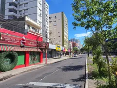 Prédio Inteiro com 8 Quartos à venda, 550m² no Floresta, Porto Alegre - Foto 9