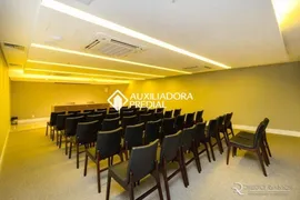 Conjunto Comercial / Sala à venda, 48m² no Petrópolis, Porto Alegre - Foto 11