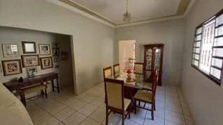 Casa com 3 Quartos à venda, 165m² no Santa Mônica, Uberlândia - Foto 4