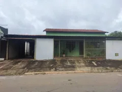 Casa com 6 Quartos à venda, 350m² no Parque Santa Rita, Goiânia - Foto 2