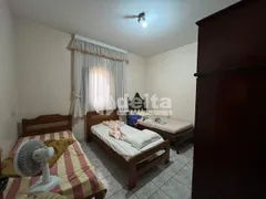 Casa com 3 Quartos à venda, 178m² no Osvaldo Rezende, Uberlândia - Foto 13