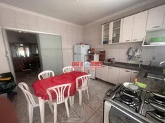 Casa com 3 Quartos à venda, 185m² no Maria Helena, Belo Horizonte - Foto 16