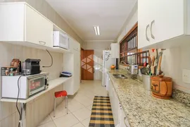 Casa com 3 Quartos à venda, 361m² no Espiríto Santo, Porto Alegre - Foto 16