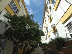 Apartamento com 2 Quartos à venda, 70m² no Mont' Serrat, Porto Alegre - Foto 1