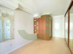 Apartamento com 3 Quartos para alugar, 140m² no Centro, São Leopoldo - Foto 6