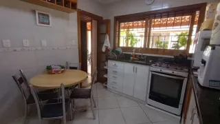 Casa com 3 Quartos à venda, 220m² no Espiríto Santo, Porto Alegre - Foto 10