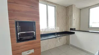 Apartamento com 2 Quartos para alugar, 52m² no Laranjeiras, Uberlândia - Foto 15