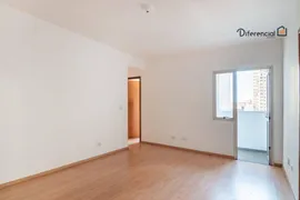 Apartamento com 2 Quartos à venda, 64m² no Centro, Curitiba - Foto 2