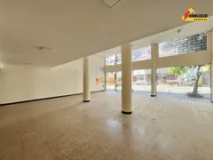 Loja / Salão / Ponto Comercial para alugar, 500m² no Centro, Divinópolis - Foto 7