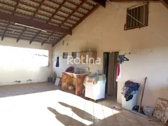 Casa com 3 Quartos à venda, 222m² no Cidade Jardim, Uberlândia - Foto 19