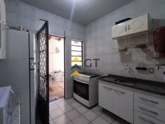 Casa com 3 Quartos à venda, 74m² no Cambezinho, Londrina - Foto 2