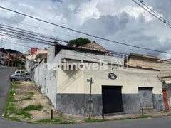 Casa com 3 Quartos à venda, 260m² no Lagoinha, Belo Horizonte - Foto 11