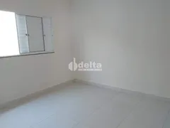 Casa com 2 Quartos à venda, 120m² no Jardim Holanda, Uberlândia - Foto 12